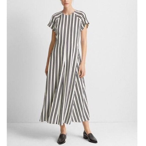 Club Monaco Dresses & Skirts - Club Monaco midi dress